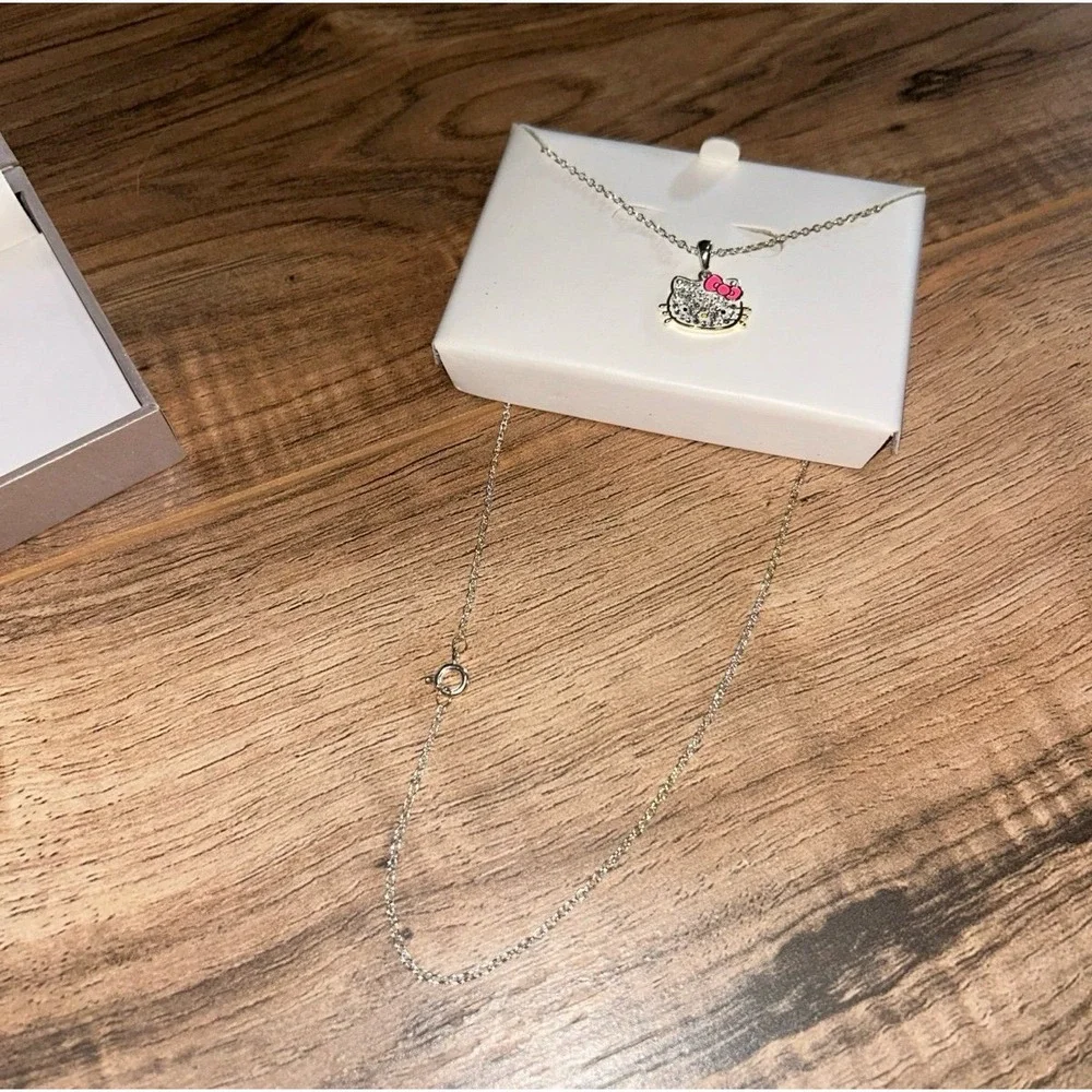 Hello Kitty Necklace, 18